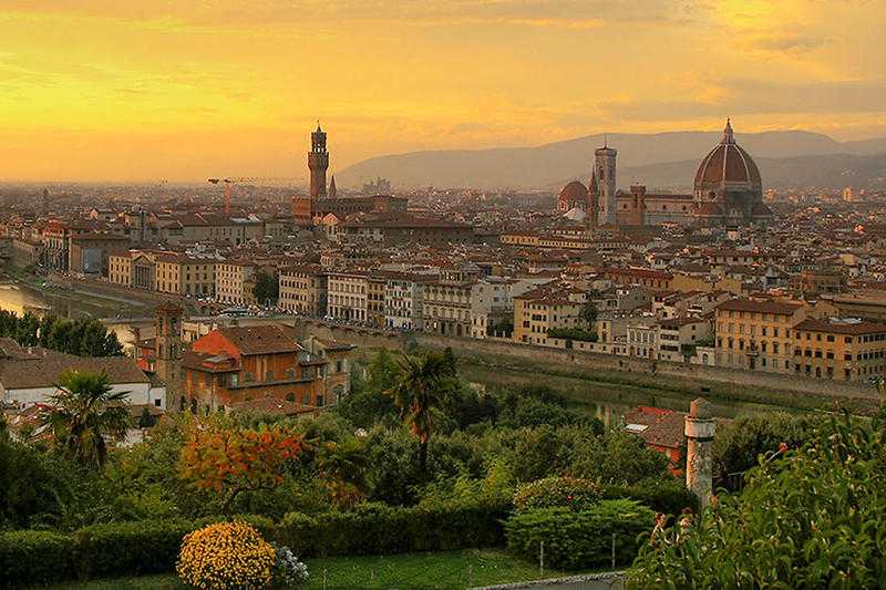 Win an Italian Course in Italy - Florence or Island of Elba