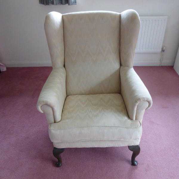 WING ARM CHAIR