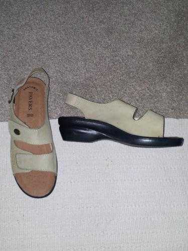 Womens New Sandels PAVERS - Size 38