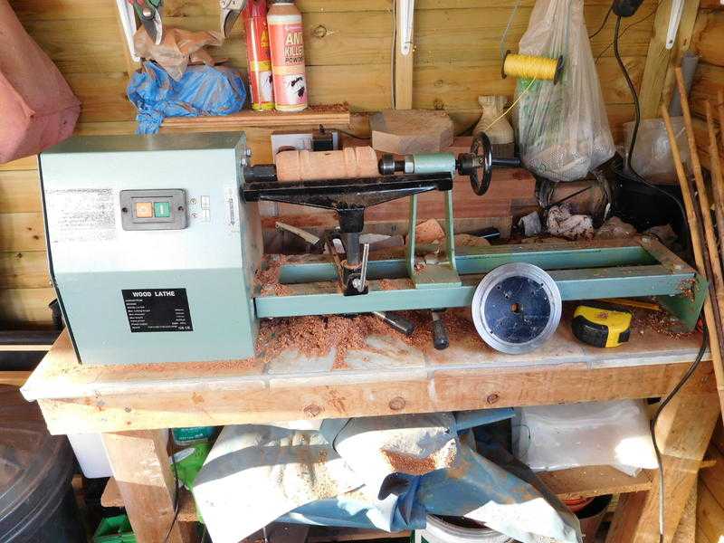 WOOD TURNING LATHE