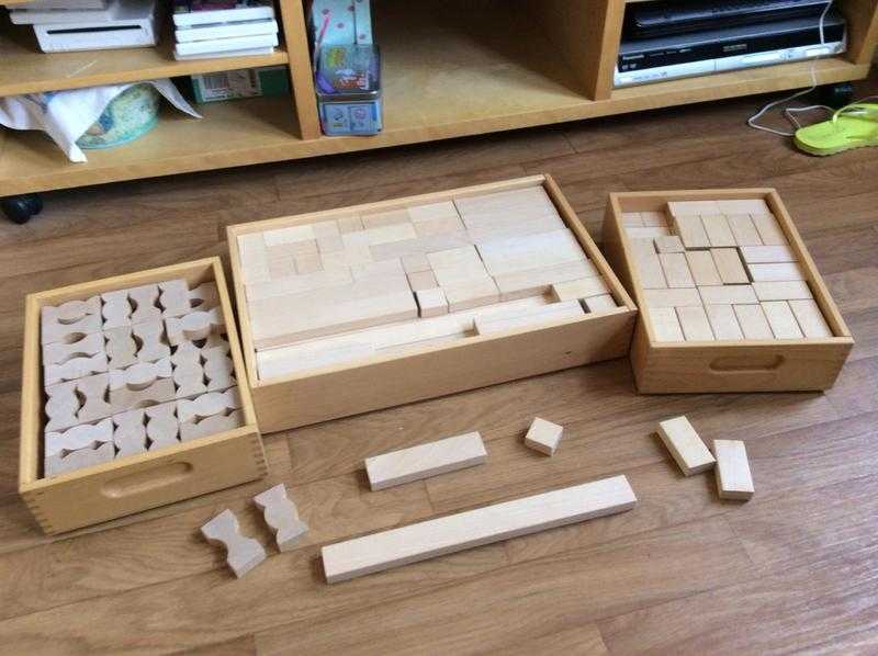 Wooden Building-Bricks-Set wooden blocks