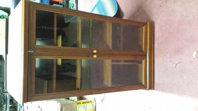 Wooden  Hi-Fi Display cabinet