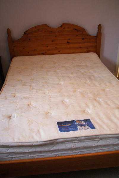 Wooden pine double bed (with mattress if required)