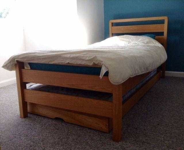 Wooden pull out bed VGC