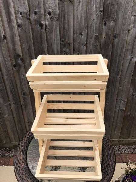 Wooden vegetable rack