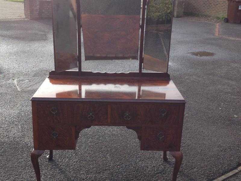 wooden veneer dressing table