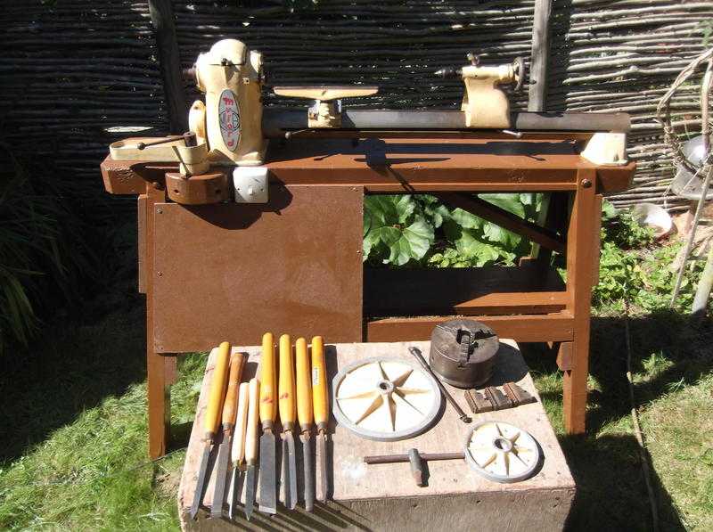 Woodturning Lathe Myford ML8 with Work Bench, 9 chisels, chuck, drive centre and dead centre, plates