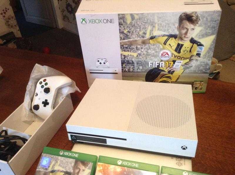 X-box 1 slim white addition with six games