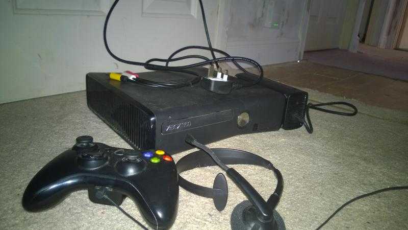 Xbox 360 (250GB), 5 Games, Very Good Condition  80 SENSIBLE OFFERS