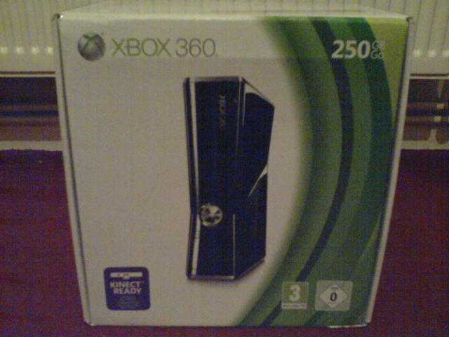 xbox 360 250gb like new with 26 games