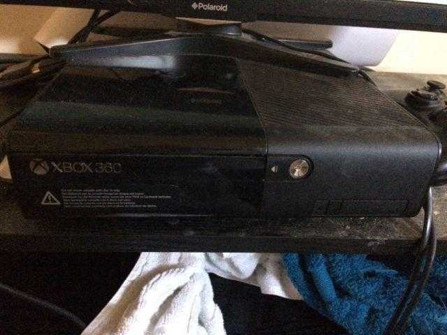 Xbox 360 Ellite  23 Games 60. MUST GO BY SUNDAY