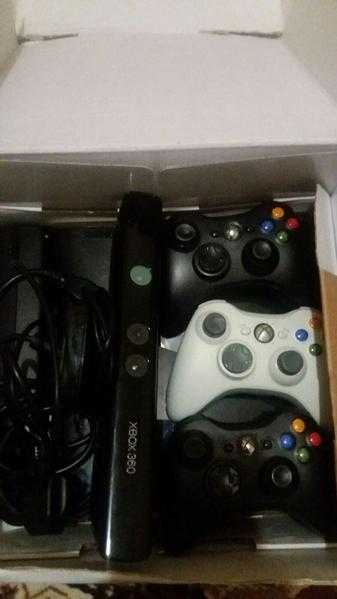 xbox 360 kinect special edition mega bundle 3 remote controllers,25 games and accesseries