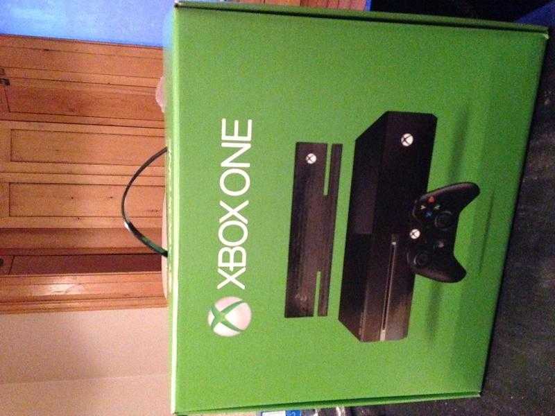 XBOX ONE 500GB IN NEW CONDITION