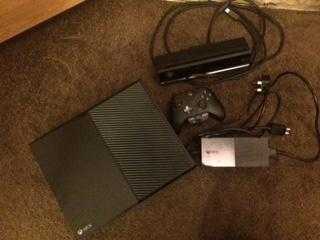 xbox one with kinect and controller