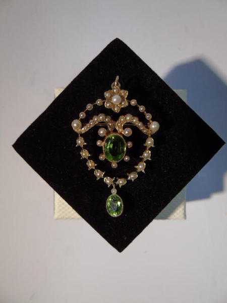 XMAS JEWELLERY AUCTION