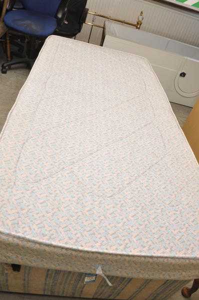 Xmas SALE NOW ON  3ft Single Mattress - Local Delivery 19