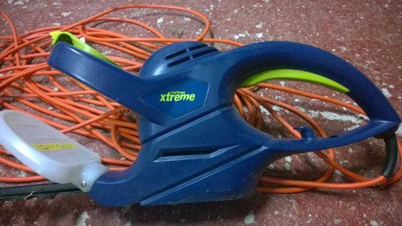 Xtreme Electric Hedge Trimmer