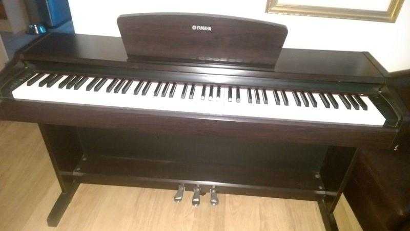 Yamaha Dark Rosewood YDP 131 Digital Piano