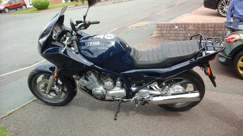 YAMAHA DIVERSION 900 (SHAFT DRIVEN) SPORTS TOURER