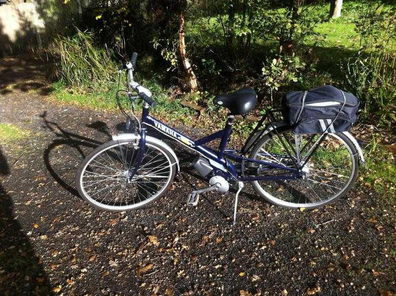 YAMAHA EASY ELECTRIC BIKE IN BLUE RRP 1895 4 SPEED LITHIUM IRON BATTERY