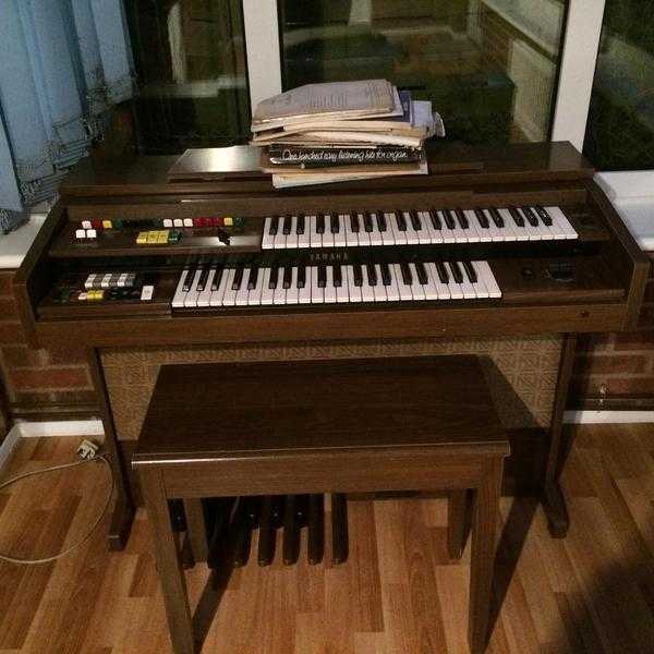 Yamaha Electone Electric Organ (Model B-35)