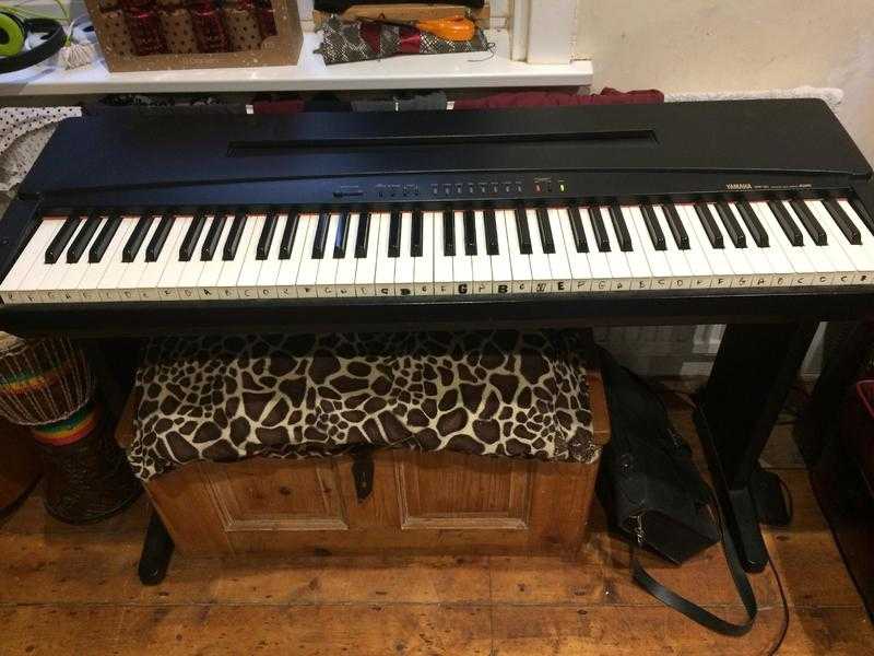 Yamaha Electric Keyboard