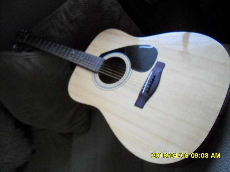 YAMAHA F310 vgc Acoustic Right Hand Player, 6 string guitar npton hairnohat dot
