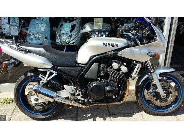 Yamaha FZS 1998