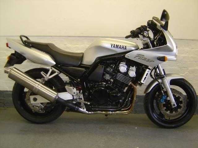 Yamaha FZS 1998