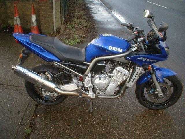 Yamaha FZS 2001