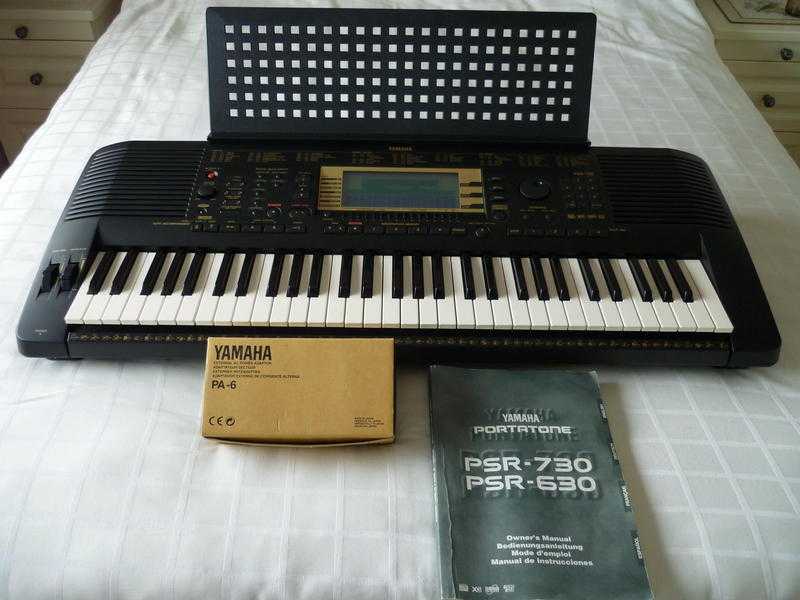 Yamaha keyboard PSR 730 mint condition Boxed