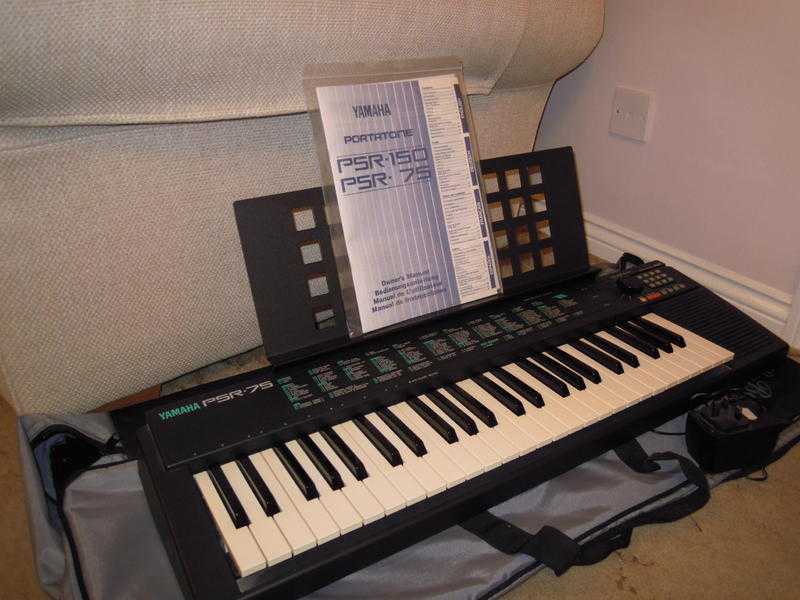 Yamaha Portatone PSR-75 Keyboard