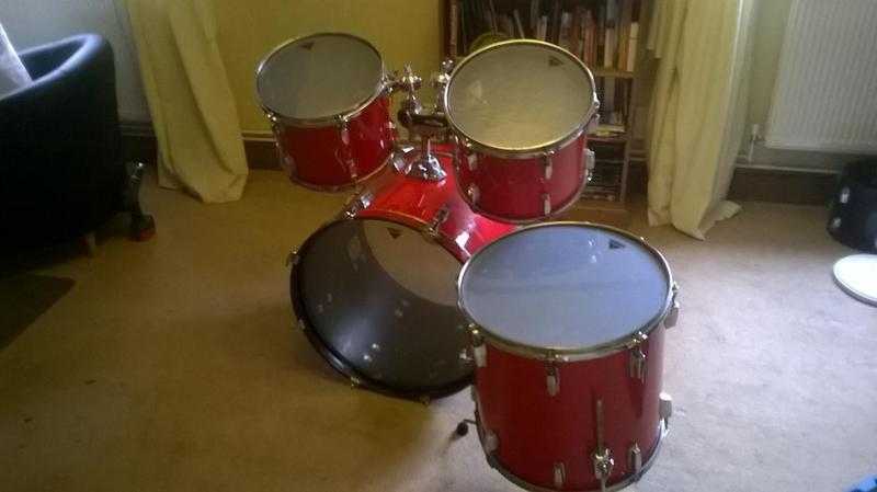 Yamaha Power V drumkit , drum kit , drums