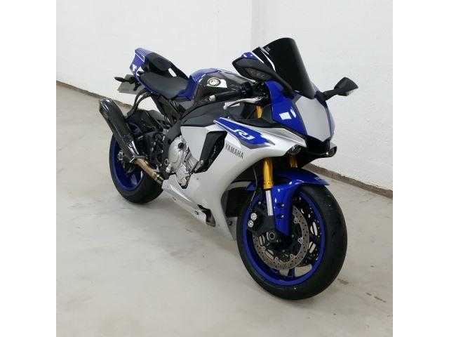 Yamaha R1 2015