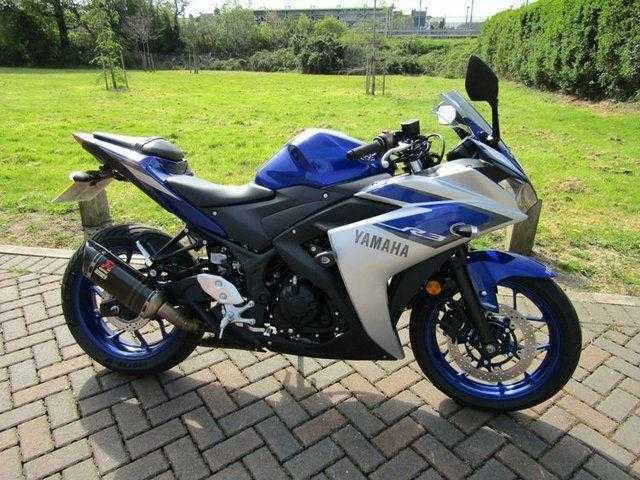 Yamaha R3 2015