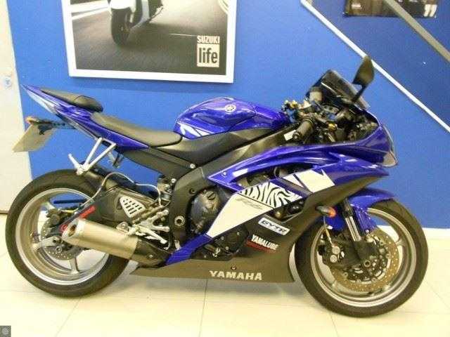Yamaha R6 2011
