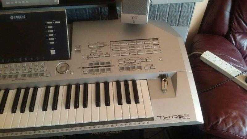 yamaha tyros 2 veri bargain complette