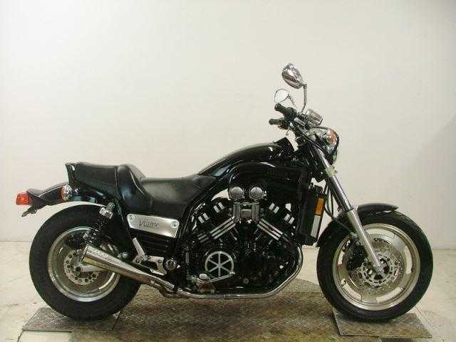 Yamaha V-Max 2000