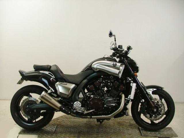 Yamaha V-Max 2011