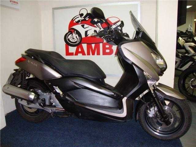 Yamaha X-Max 2012