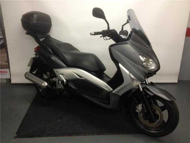 Yamaha X-Max 2013