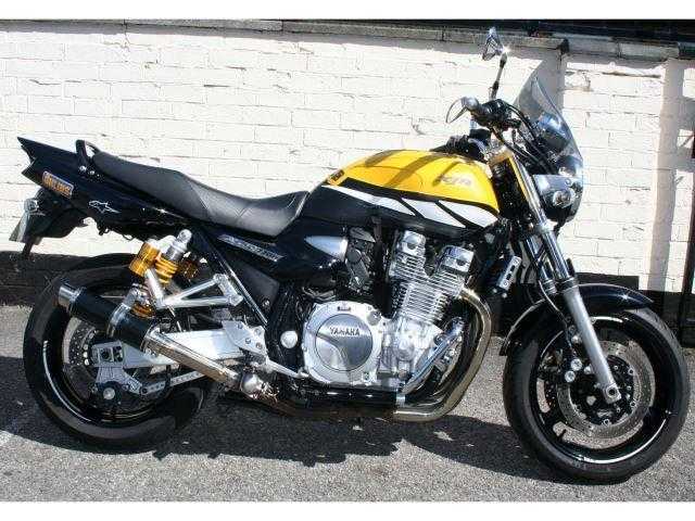 Yamaha XJR 2014