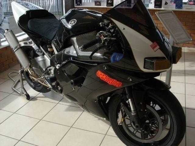 Yamaha YZF 2002