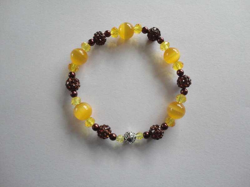 Yellow amp Amber 7 - 7.5 inch Elasticated Bead Bracelet. Handmade.