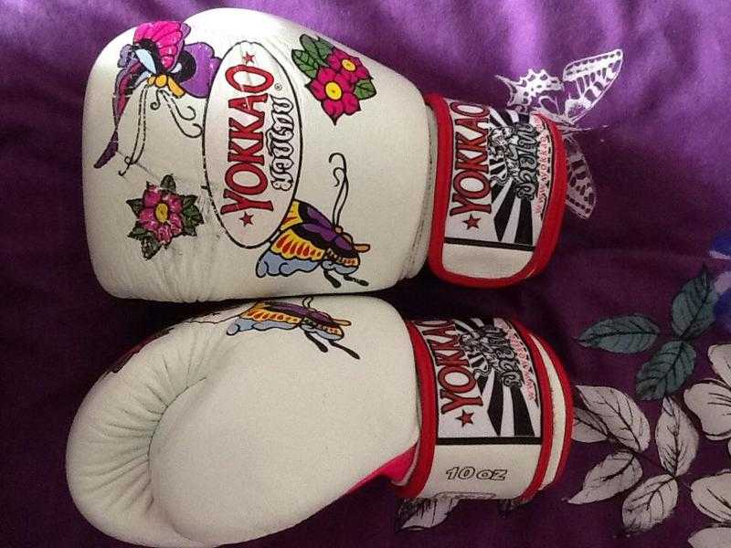 Yokkao 10oz boxing gloves