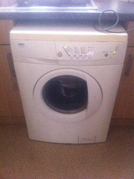 zanussi 6kg washing machine .deliver possible