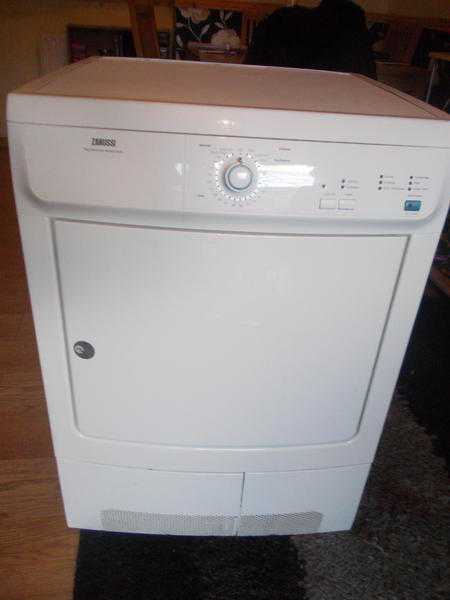 zanussi 7kg Condenser senser dryer