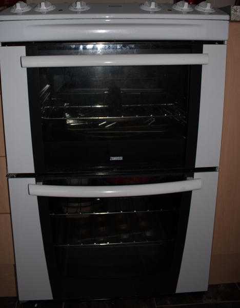 Zanussi Double Oven cooker