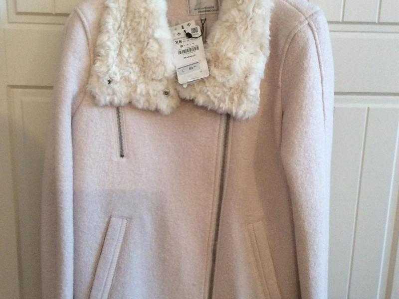 Zara dusky pink jacket. Zip up with fur collar. Warm. Size extra small but actually more like small