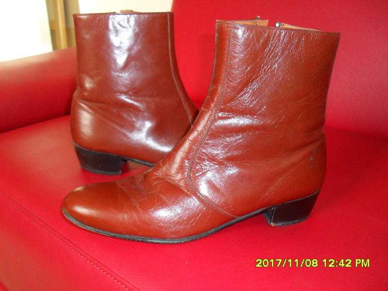 Zip fasten Brownred casual boots. Made in Spain all Leather Size 9 see description.